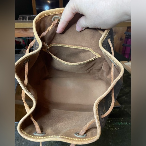 Louis Vuitton monogram backpack - Picture 10 of 13